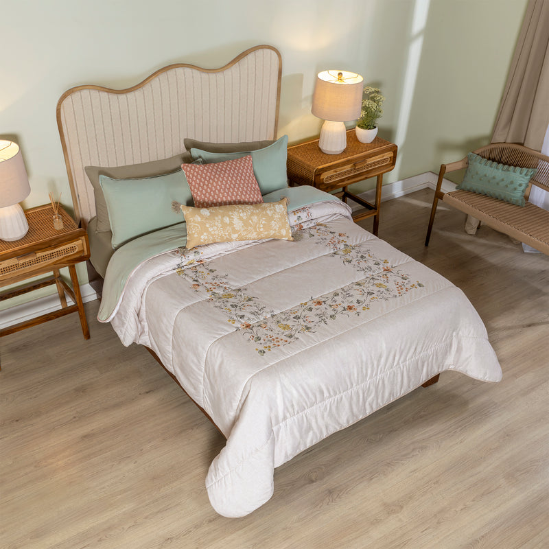 Versailles Comforter Set