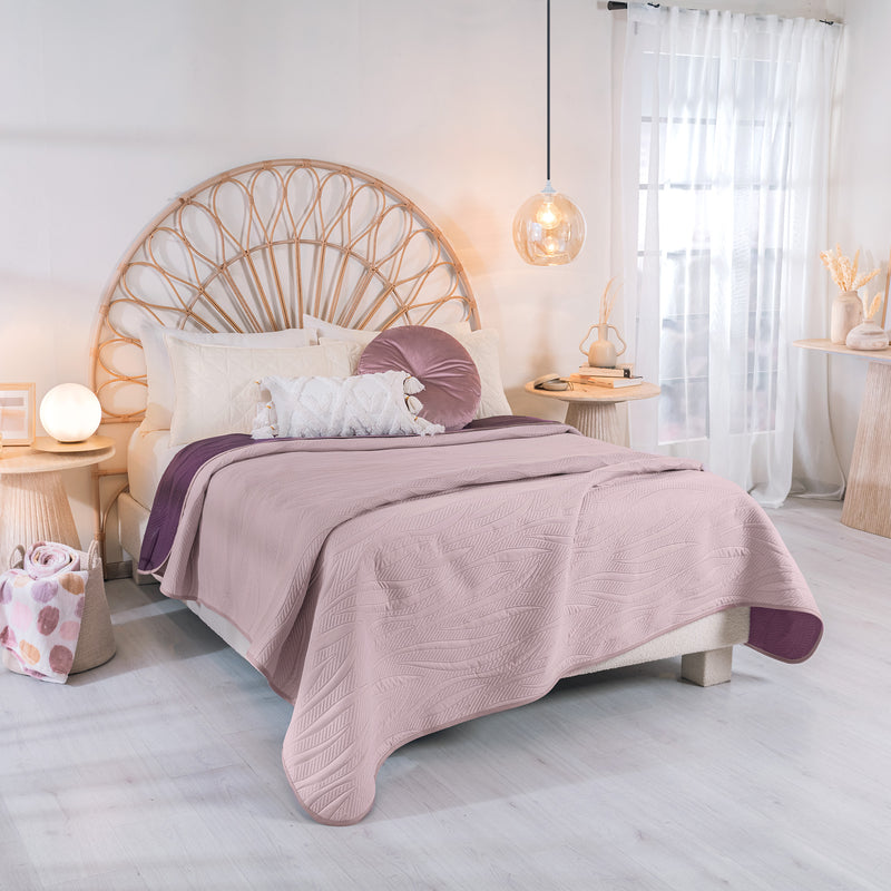 Novo Berry Comforter